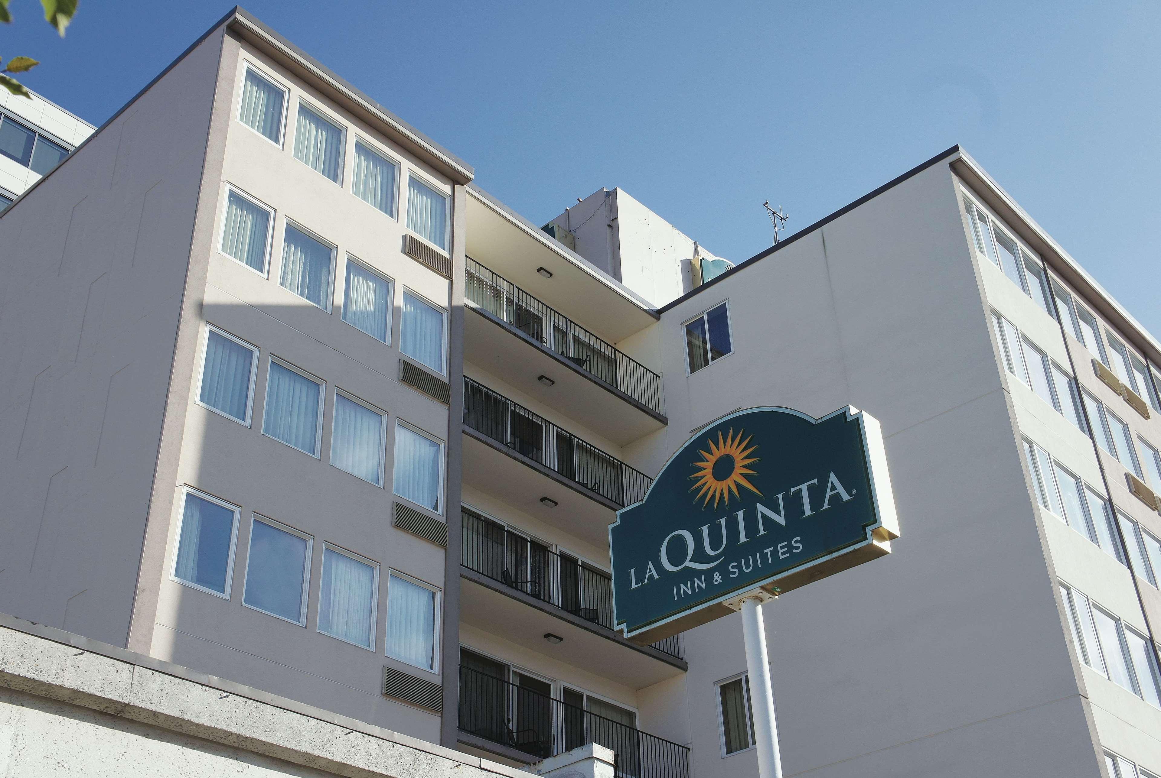 La Quinta By Wyndham Seattle Downtown Hotel Exterior photo